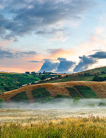 Chris Walker_A misty morning sunrise in the Shropshire Hills