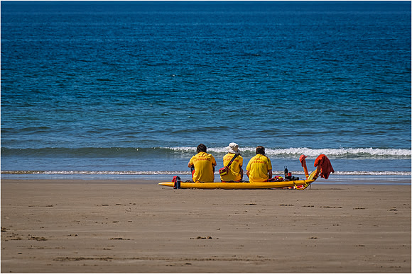 Karen Telling_Life guards waiting