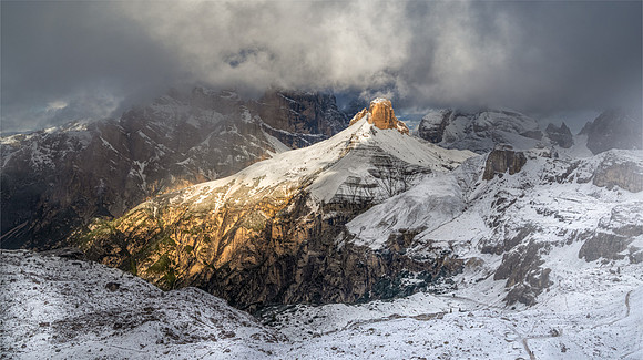 David Zinzan_A break in the clouds