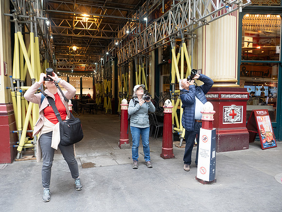 Michelle Pearce_Photographers out and about in Leadenhall Market
