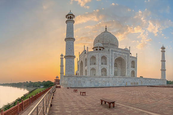 Gillian Tiplady_The Taj Mahal At Dawn