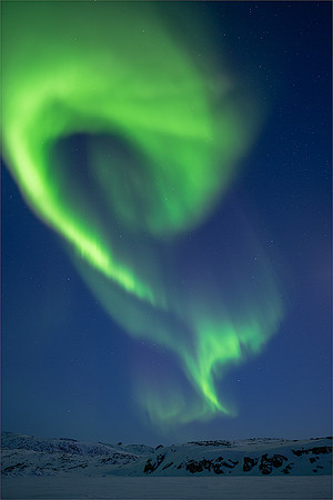 Ben Carrick_Aurora Borealis Dancing Over Baffin Island